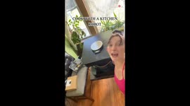 Woman uses her new Kitchen Robot to cook pasta for her *Incredible Video*