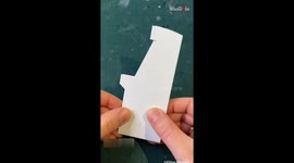 Miniature artist makes the miniature classic Pacman arcade machine *Amazing Art*