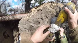 Ukrainian soldiers engage Russian forces with mortars in Kherson region