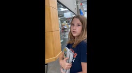 'Your favorite Author is there!' - Parents give their reader daughter surprise of a lifetime