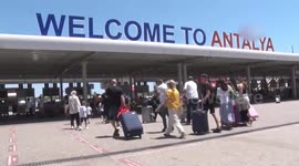 Türkiye attracts 33.4 mln foreign tourists in Jan.-Aug.: ministry