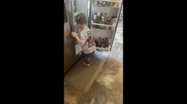 Adorable twins try to take care of daddy when his blood sugar goes down *Heartwarming*