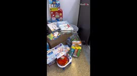 Creative mom gives bathroom an awesome Cocomelon makeover to prepare toddler for Potty Training