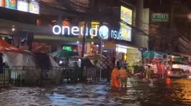 Heavy rain causes knee-deep flash floods in Bangkok