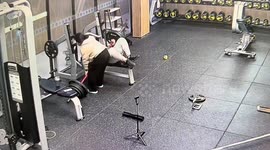 Chinese woman swiftly saves trainer from near-suffocation under crushing 110kg weight