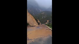 Chapman's Peak Drive battling 'Black South Easter' storm in Cape Town