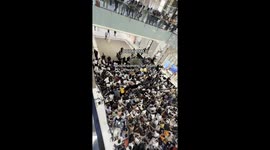 Dubai Mall UAE at first day of launch iPhone 15