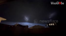 'THIS IS CRAZY!' - Austinites in wonder upon seeing lightning with no thunder
