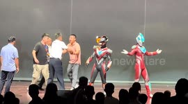 Stage-rushing man argues against Japanese content and shoves actors during Ultraman show in Huzhou, China