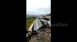 Highway collapse filmed on the Beijing-Tibet highway in China