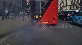 Londoners 'shocked' as hybrid bus emits cloud of dark smoke amid ULEZ anger