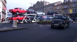 Car transporter stuck, Skipton high Street blocked