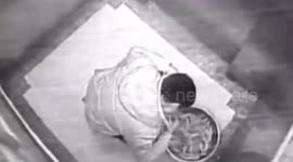 Hungry man breaks into Chinese restaurant to eat hotpot