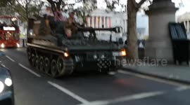 Anti-Ulez tank drives through London's West End, dodging emissions charge