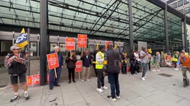Thousands of civil servants begin 5 day strike in UK