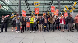 Thousands of civil servants begin 5 day strike in UK