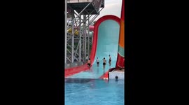 Water slide fails: hilarious slip and tumble in Gangwon-do, South Korea