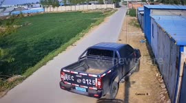 Hapless driver forgets to pull handbrake leaving truck to roll on road