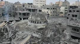 Mosques and homes at Beach Camp west of Gaza bombed by Israel