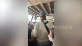 Fanclubs warmly welcome Australia singer 'Ruel' in Thailand