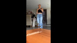 Dendermonde dance: stick bug serenade