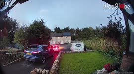 Woman gives her sister-in-law the jumpscare of a lifetime *Hilarious Video*