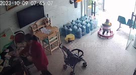 Baby in stroller rolls from home down busy road as grandmother gives chase