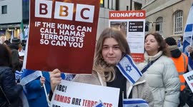 Pro-Israel protesters hold anti-BBC rally outside HQ, a day after pro-Palestinian protesters did the same