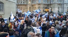 Pro-Israel protesters hold anti-BBC rally a day after pro-Palestinian protesters did the same