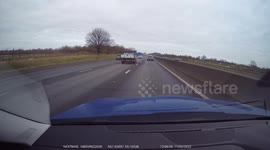 Car came in my lane without checking mirrors and almost caused a crash at 70mph 35 seconds in - dashcam / dash cam