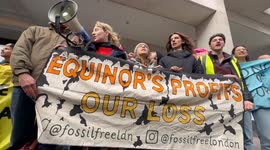 Greta Thunberg joins Extinction Rebellion protest outside Intercontinental London Hotel