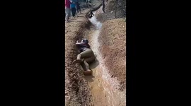 Sukabumi mudslide: thrills and laughter on the groove
