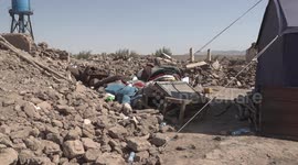 Quake-affected Afghans looking for assistance to build shelters