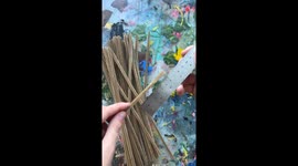 DIY artist shares how to make teddy bear with pipe cleaners *Easy Craft*