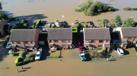 Drone: Residents of Retford in Nottinghamshire, UK are evacuated due to floods caused by Storm Babet