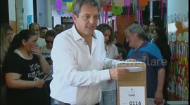 Elections in Argentina: the official candidate Sergio Massa voted in Buenos Aires
