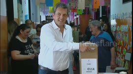 Argentina election: Candidate Sergio Massa and outgoing Vice President de Kirchner vote
