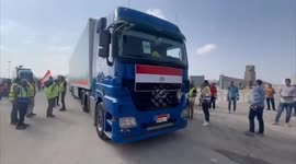 Humanitarian aid enters Gaza from Egypt through Rafah crossing