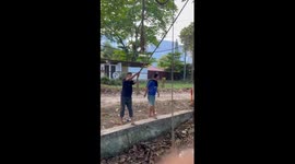 Swing mishap: rope snaps, friend falls in Balikpapan, Indonesia