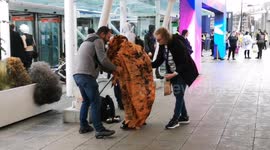 Lightsabers and shark costumes adorn first day of London MCM Comic Con