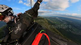 Paragliding Pongo: a dog's skyward adventure in Meduno, Italy
