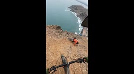 Thrilling first ride: conquering 'the maximum' descent in Lima, Peru