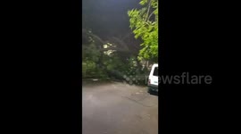Destructive Zonda winds strike Mendoza, Argentina: captured on video