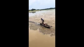 Young Amazonian overcomes river drought challenge with skill and determination