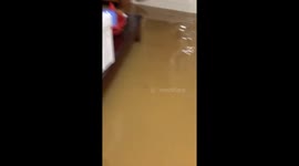 Floodwater suddenly flooded many houses after heavy rain in central Vietnam