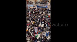 Hundreds of pro-Palestine protesters call for ceasefire at Liverpool Street station