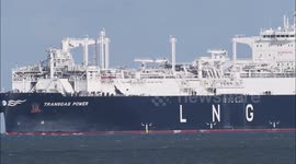 Huge gas ship arrives from US to supply UK off Kent