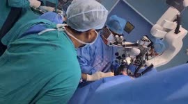 Music meets medicine: Patient calmly plays piano during his own brain surgery