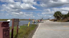 Meanwhile, in Florida… Kids go on canoe, daytrip in the Everglades, with alligator lurking nearby!