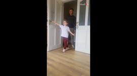 Surprise reunion with loving aunt turns girl into a fountain of happy tears
